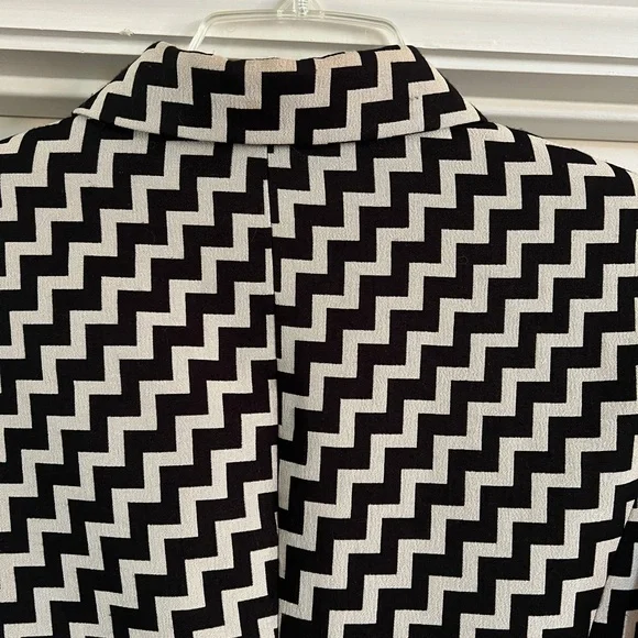 Donna Rae NY Dress Coat Black & Cream Chevron Pattern Women's Size 12 (#S109) - Picture 8 of 8